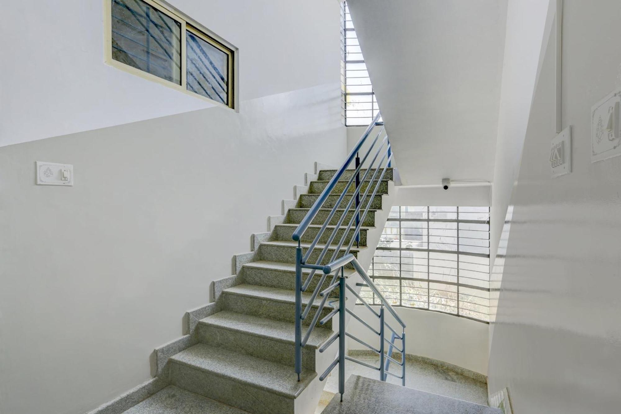 Collection O Relax Stay Apartments Bangalore Bagian luar foto