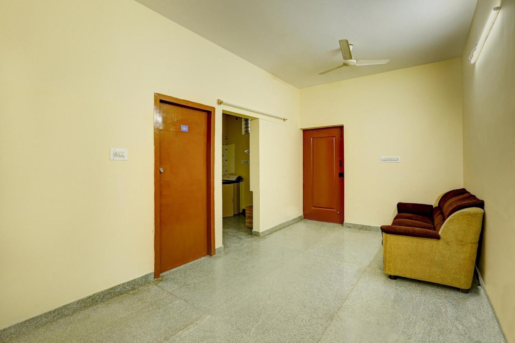 Collection O Relax Stay Apartments Bangalore Bagian luar foto